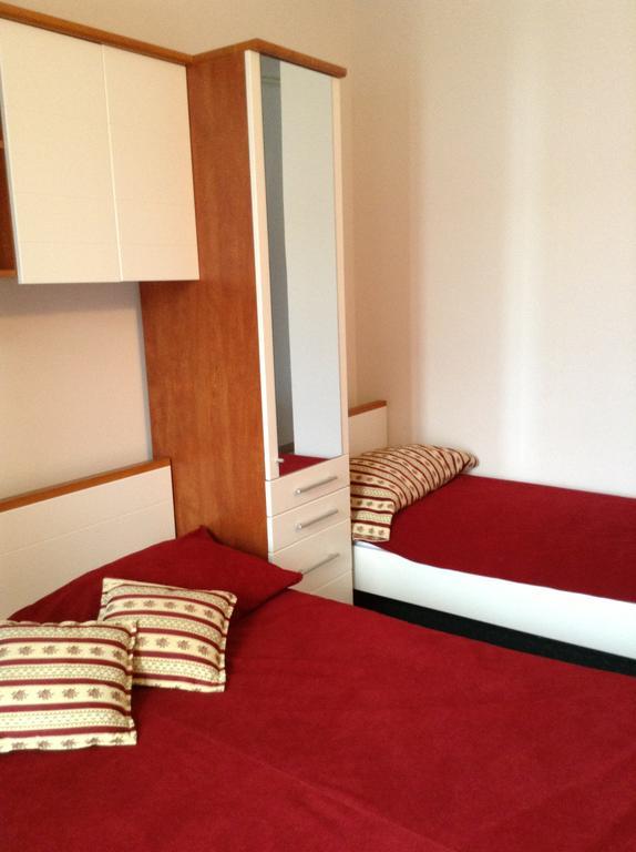 Pansion Laguna Metajna Habitación foto